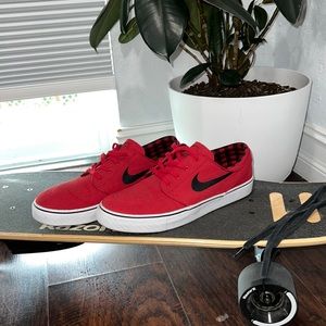Nike mens SB ZOOM